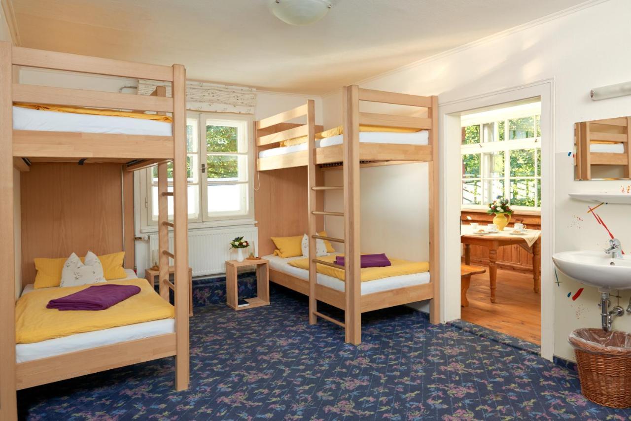 Berggasthof Einoedsbach Inn *
